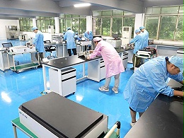 实验中心-01